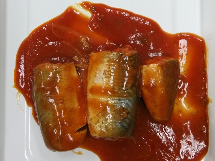 Tin Packing Mackerel Canned Fish In Tomato Sauce FDA HACCP Certification