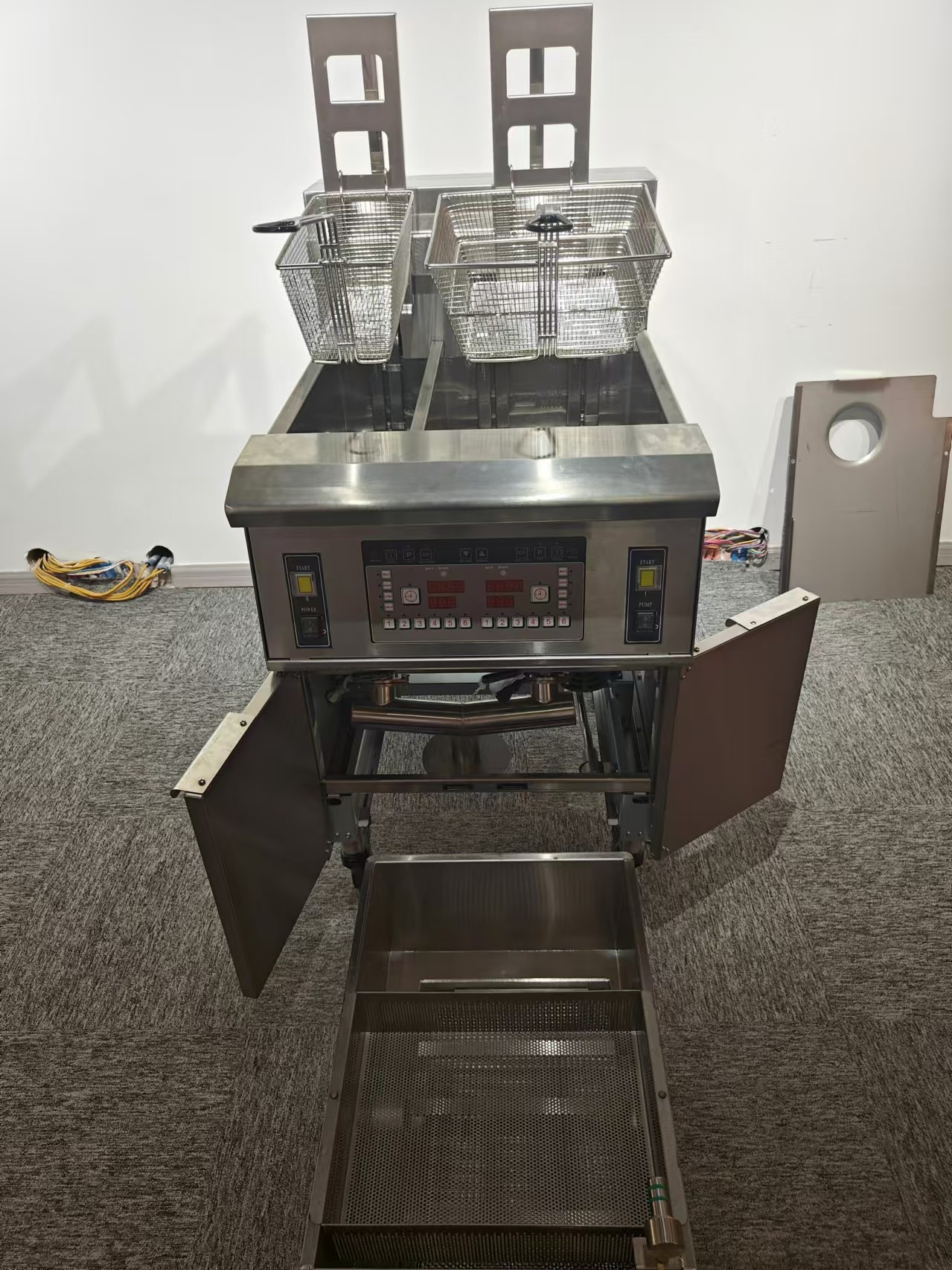 electric two pots 3 baskets 21.5L+11.6L with oil filter system chips open deep fryer