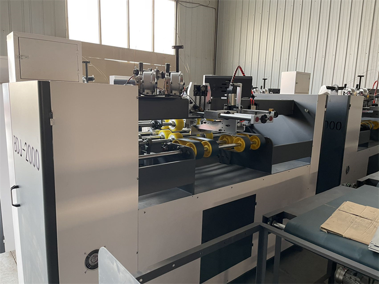 Sturdy Semi-Automatic Double Joint Stitcher for Corrugated Carton Box Production