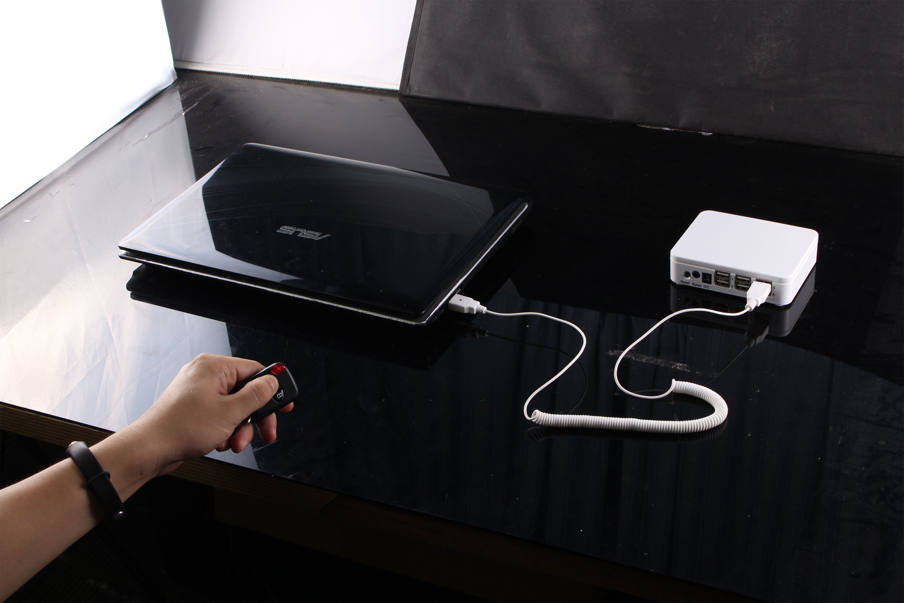 COMER anti-lost alarm security cable locking devices for notebook computer mobile phone alarm display