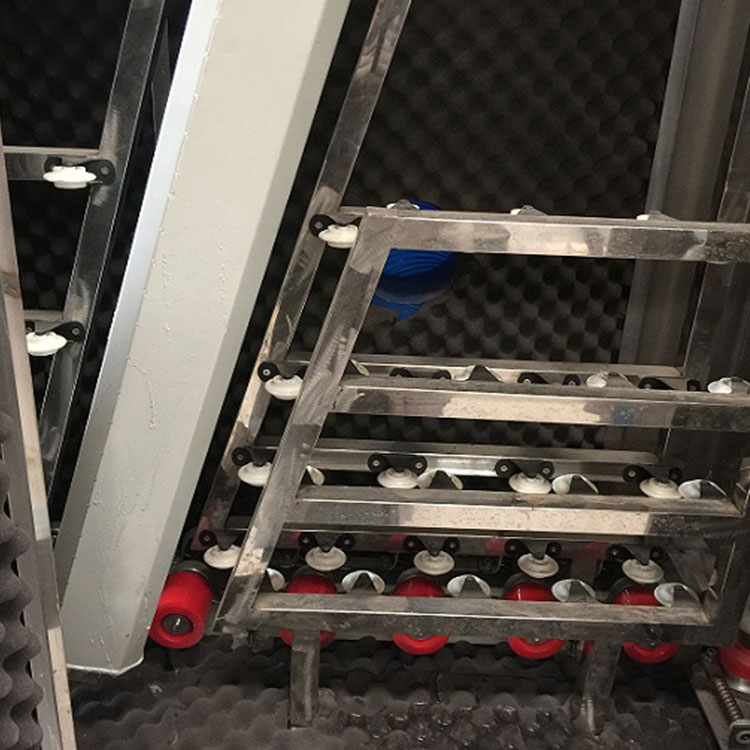 Vertical window glass washer machine