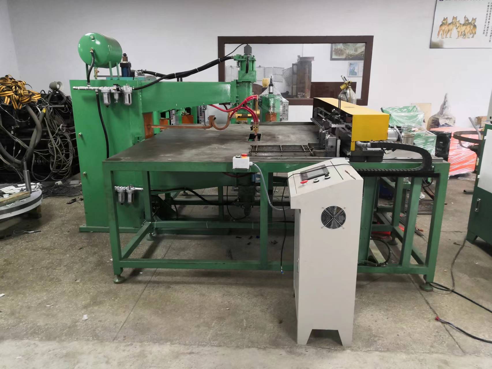 Custom Welded Mesh XY Axis Automatic Welding Machine High Speed Pneumatic Spot Welder