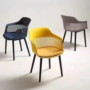 China European Yellow Plastic Dining Chairs Black Plastic Dining Room Chairs wholesale