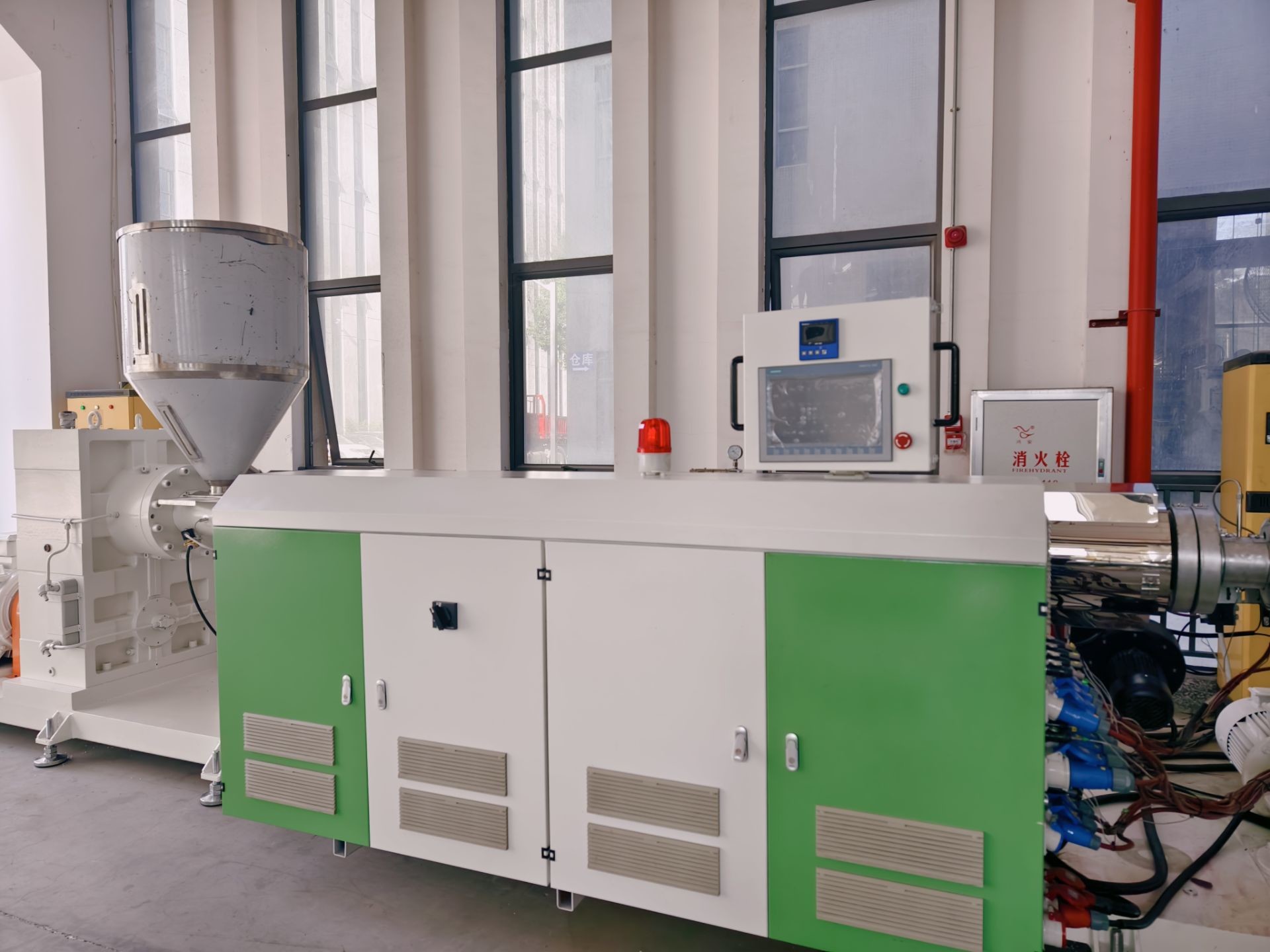 ABS Pipe Extrusion Machine Used To Produce ABS / PE / PP Roll Core Tubes