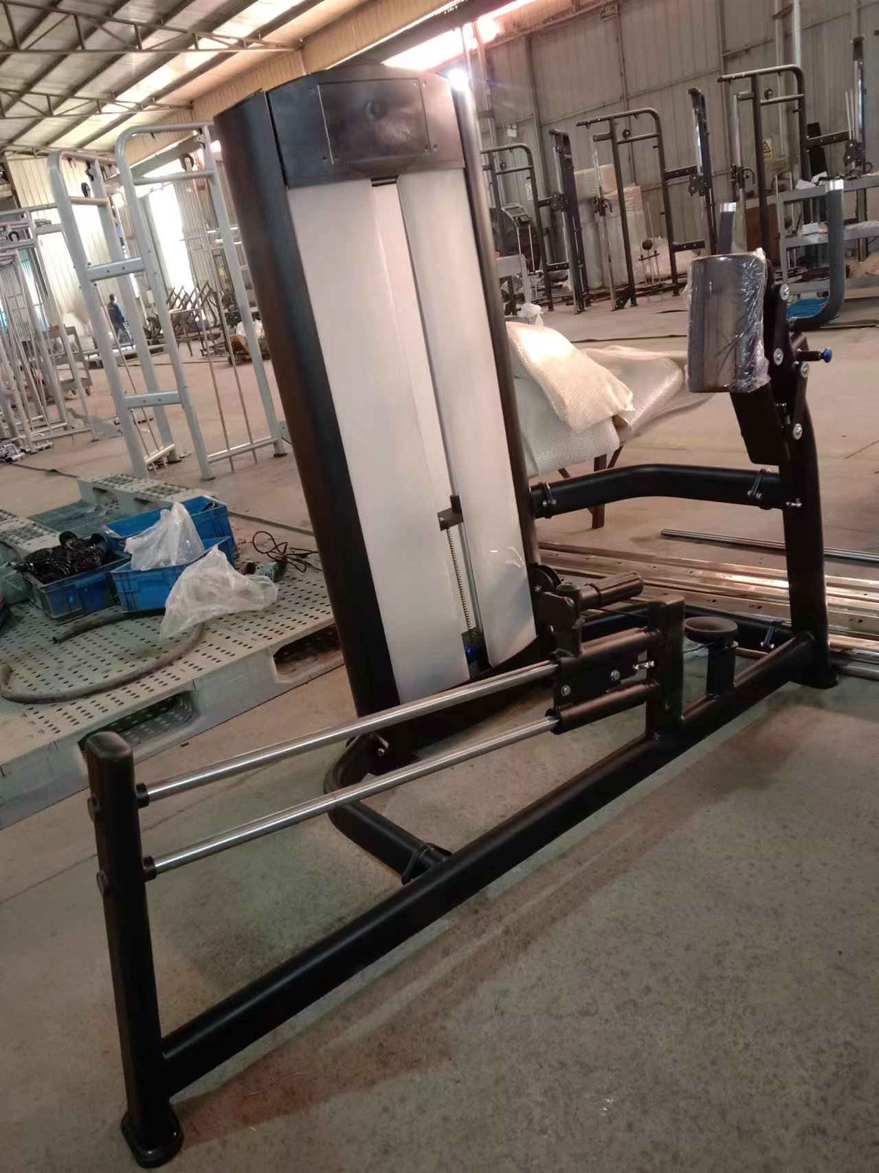 High Quality Commercial Gym Equipment Hot-Selling Kickback Glute Machine With Pin Load Selection Leg Press Machine