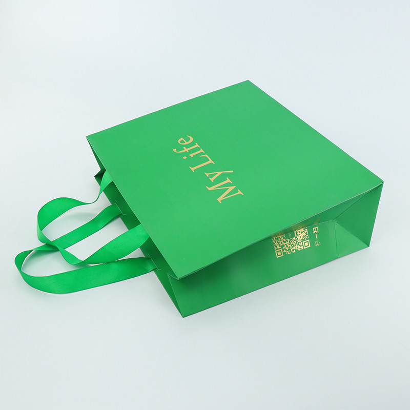 Luxury Gift Custom Logo Paper Bag With Rope Handle