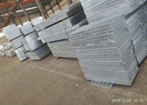 China Durable Loading Docks Heavy Duty Steel Grating 8mm X 8mm Cross Bar Size wholesale