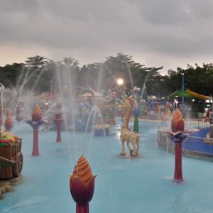 Small Animal Splash Park Outdoor Entertainment Water Splash Pad