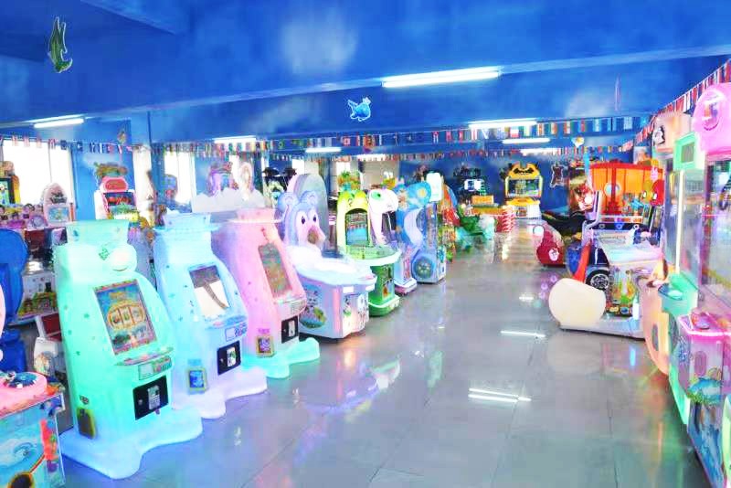 Amusement Coin Operated Prize Out Gifts Toys Gashapon Capsule Balls Game Machine For Kids