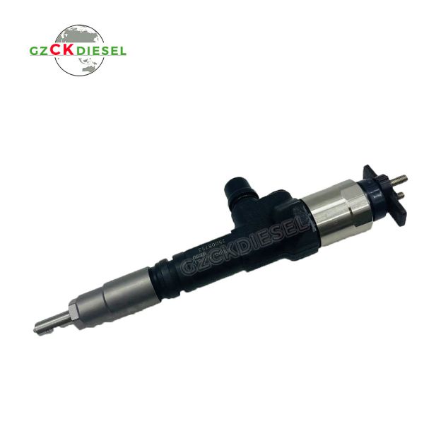 Fuel Injector 1J500-53051 095000-9690 for Kubota Engines V3800 V3800T