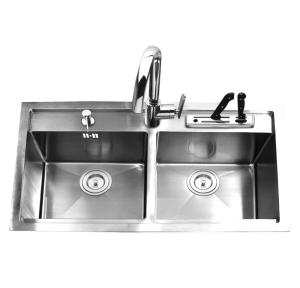 China Modern Country Handmade Kitchen Sink Equal Basin Center Drain Placement wholesale