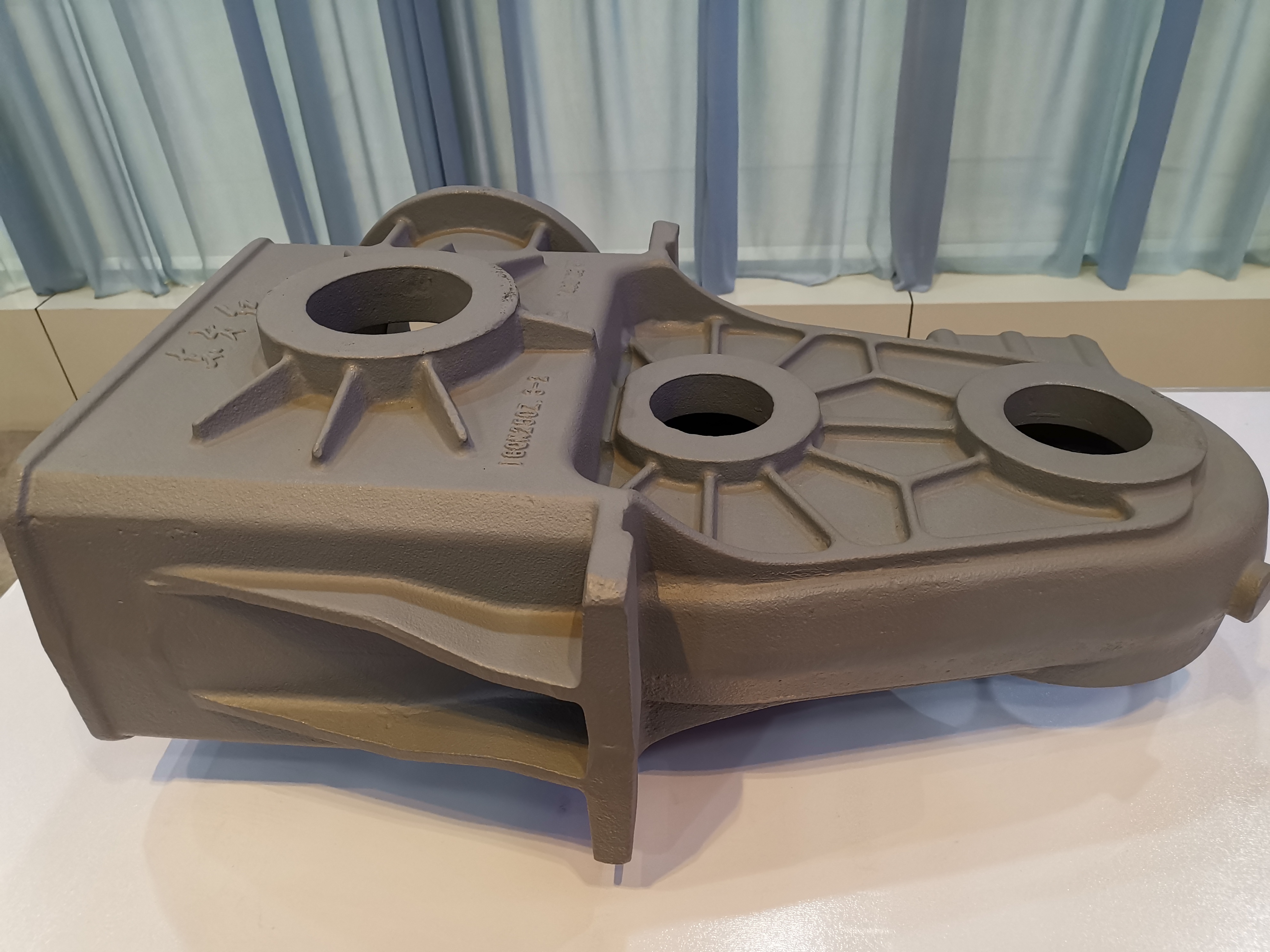 Sand Casting Process Ht200 Ht250 Gray Cast Iron Valve Body Parts For Oil Gas