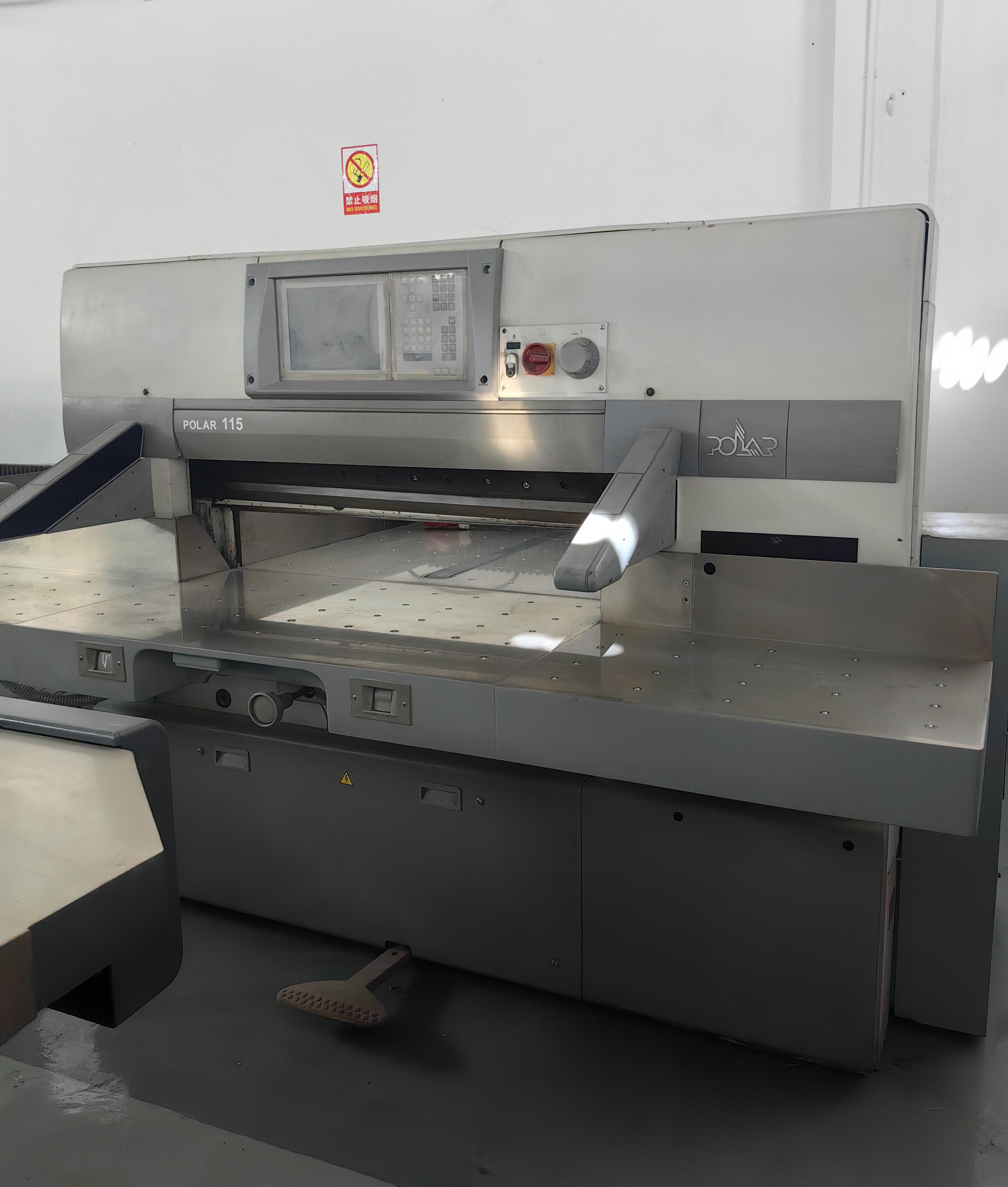 PLC Polar Paper Cutting Machine Essential 380v For Maintaining Your Cutting Machine Performance