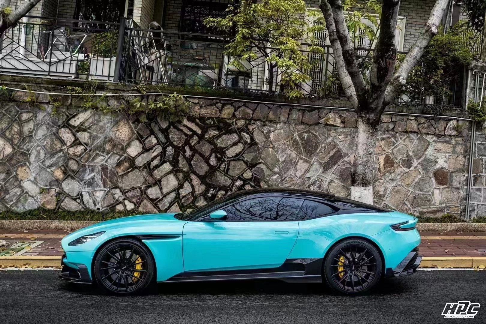 For Aston Martin DB11 Carbon Fibre Body Kit DB11 Upgraded PK Style Carbon Fiber Front Lip Diffuser Spoiler Hood