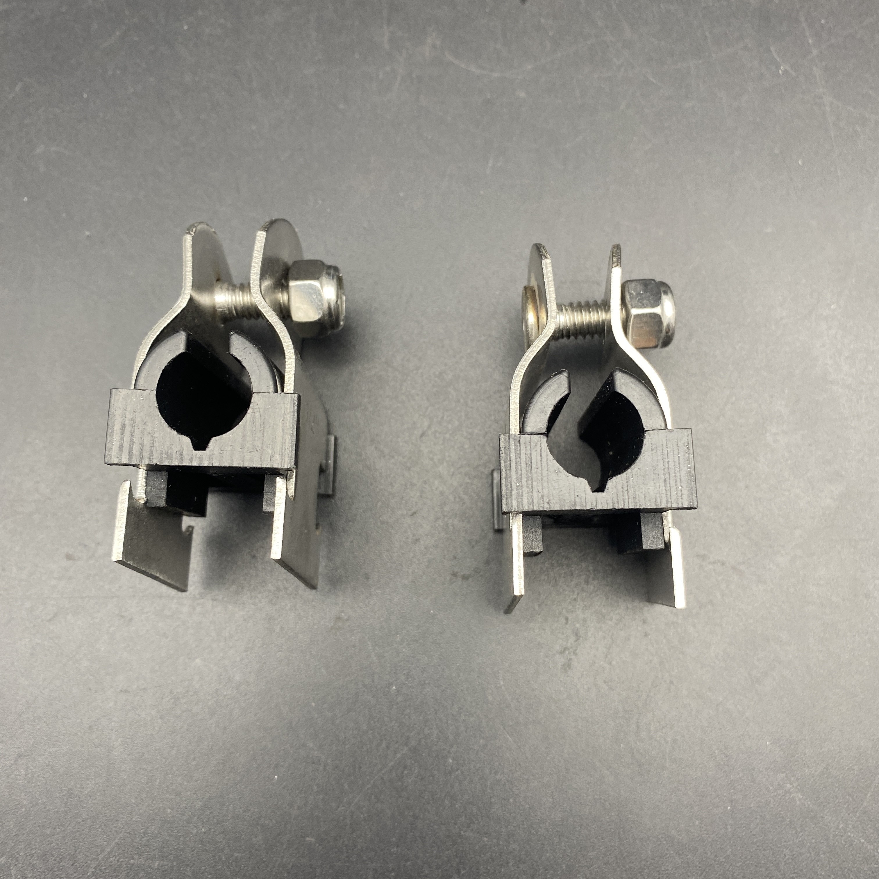 Custom Hot Dip Galvanized Insulation Unistrut Cushion Clamp