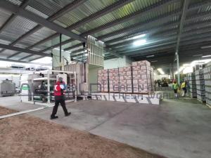 China Turf Leybold 121KW Herbs Vacuum Cooling Machine 8 Pallets wholesale