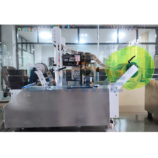 Practical 100W Bottle Labeling Machine Rustproof Practical