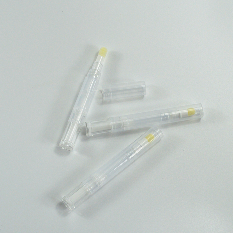 PP Material 4ml Plastic Empty Twist Cosmetic Concealer Pen with Air Cushion Applicator