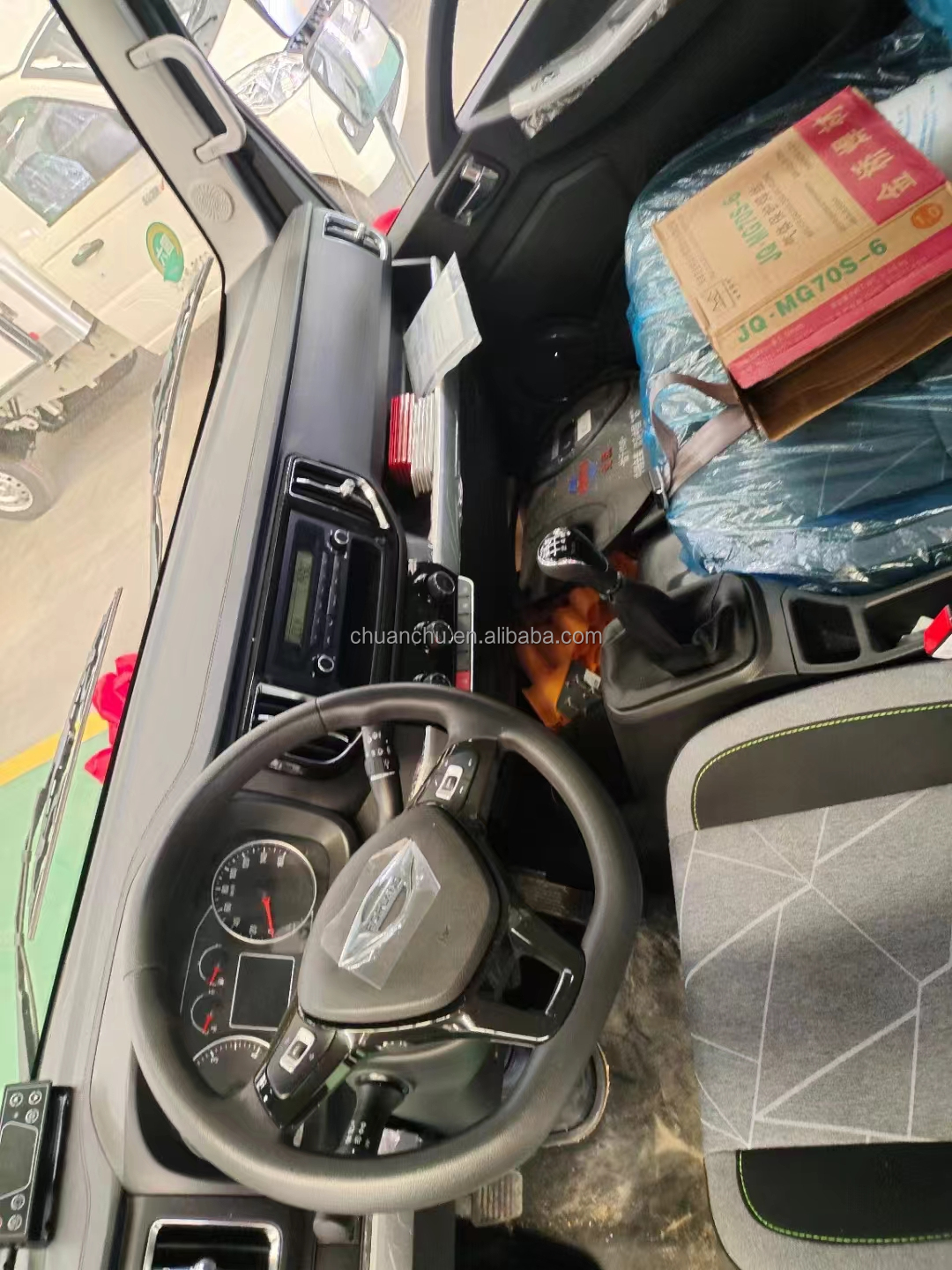 2 Axle 6 Wheels 4x2 Foton Cooling Van Freezer Trucks Refrigerator Box Truck Euro 4 Emission Standard Maximum Torque Nm ≤500Nm