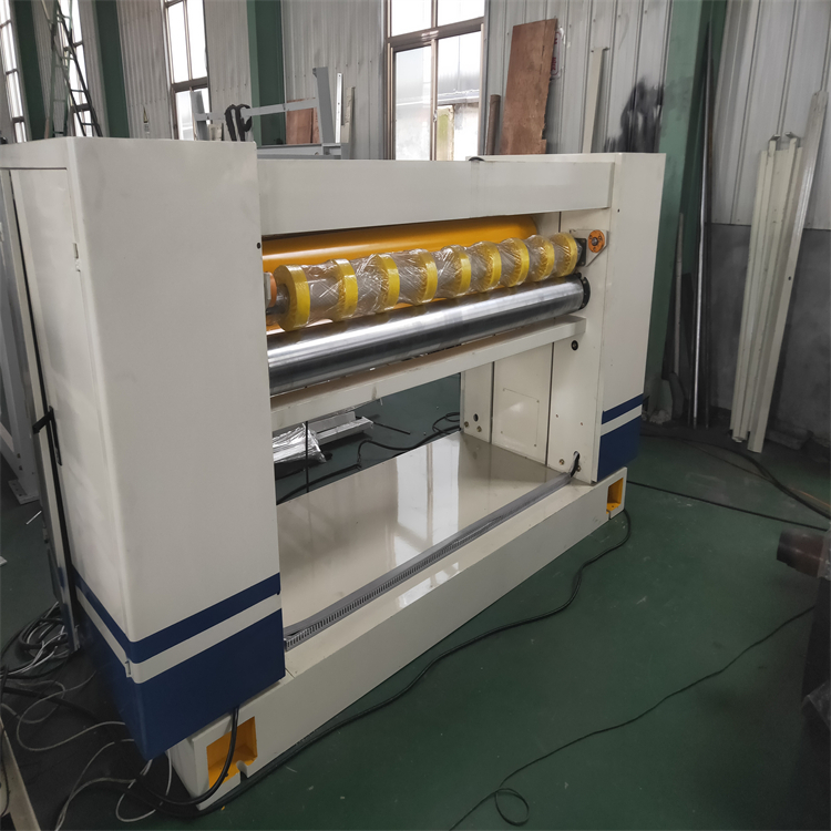Paper Forming Nc Cut Off Machine With Helical Knife For Corrugated Cardboard 1400mm