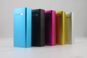 China New Metal Power Bank Portable Mobile Charger 8000mAh wholesale