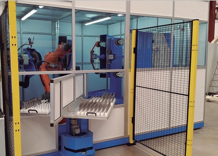 Robot Operation CNC Polishing Machine , Automatic Grinding Machine For Auto Parts Metal