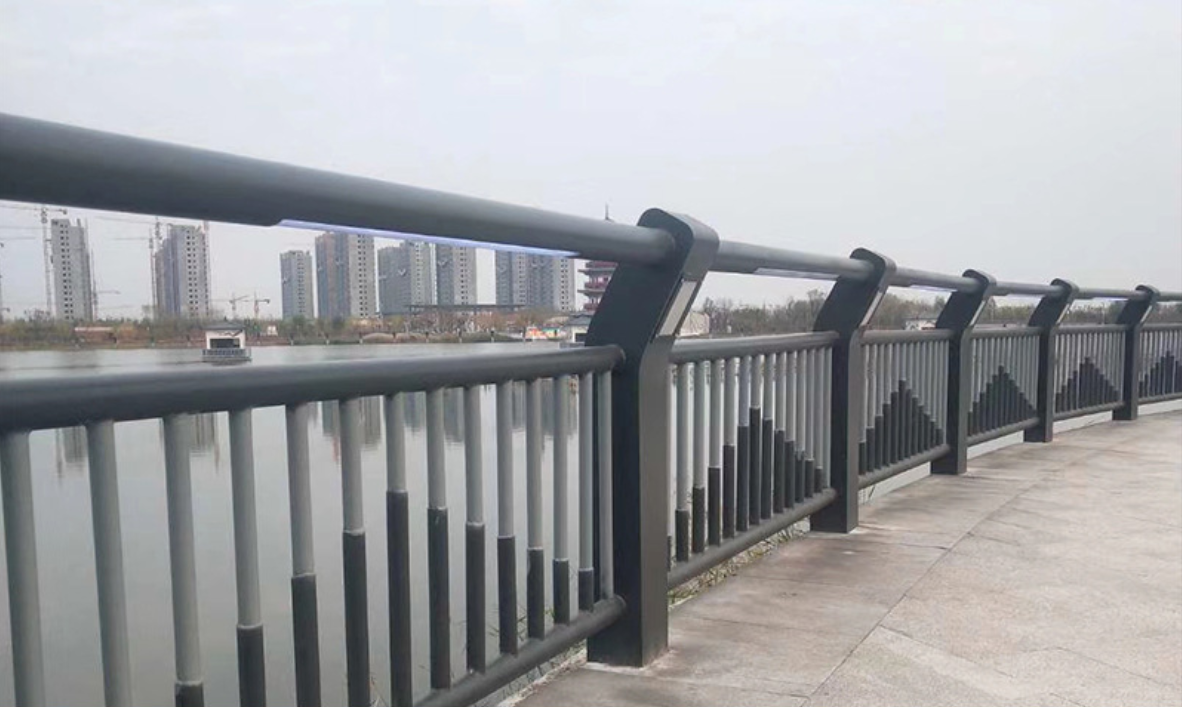 Standard AASHTO M-180 Crash Barrier Protective Guardrail For Bridge Protection