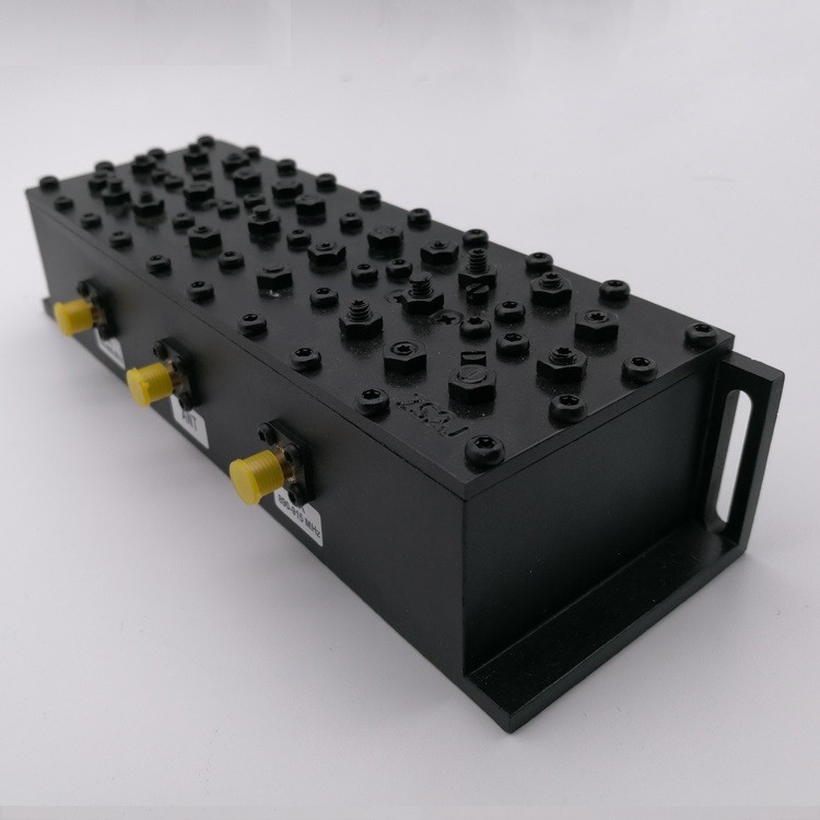 RX 0.890GH - 0.915GHz Hybrid Combiner 1.5dB Insertion Loss Low Combiner