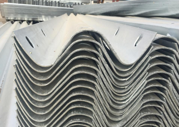 French Type Motorway Crash Barriers With Protective Galvanized Coatings
