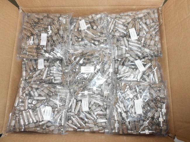 RG59 Compression BNC Male CCTV Coaxial Connector Zinc Alloy with a Copper Pin