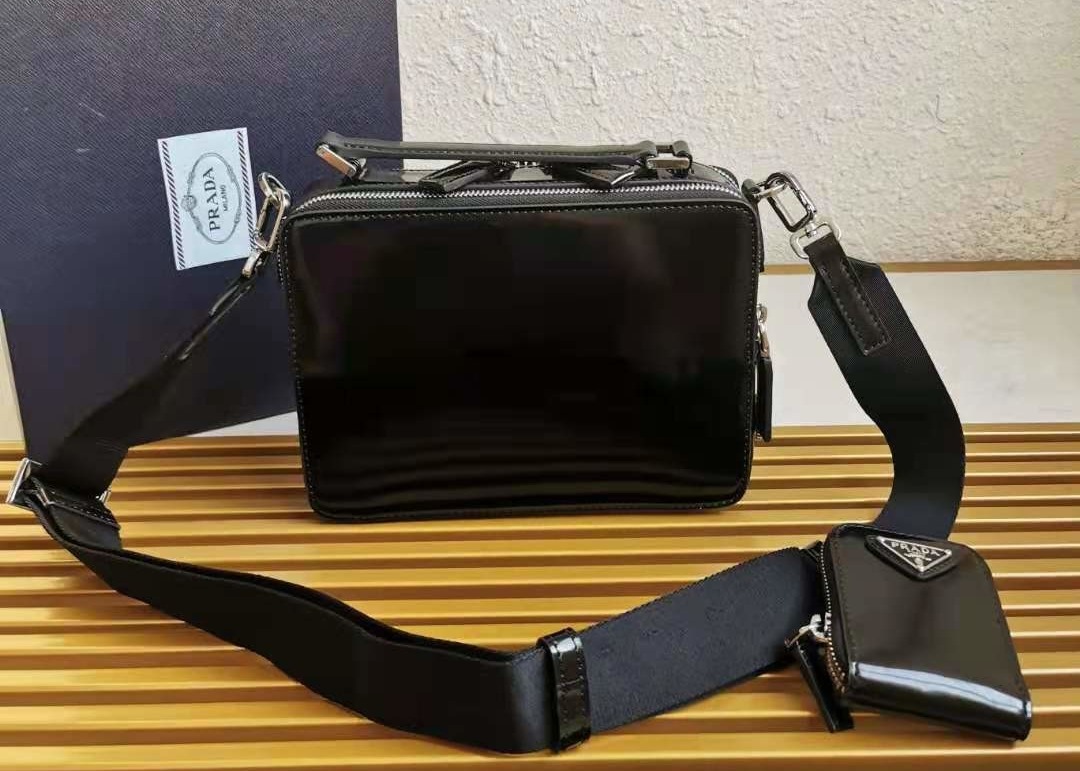 Womens Cowhide Glossy Finish Camera Cross Body Bag Waterproof