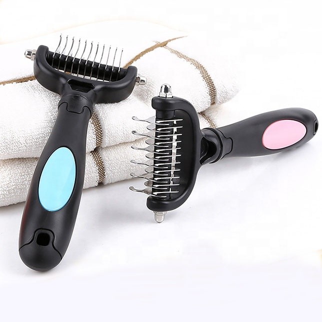 Multiple Color Pet Combs And Brushes Size 8 * 17CM Non - Toxic Portable