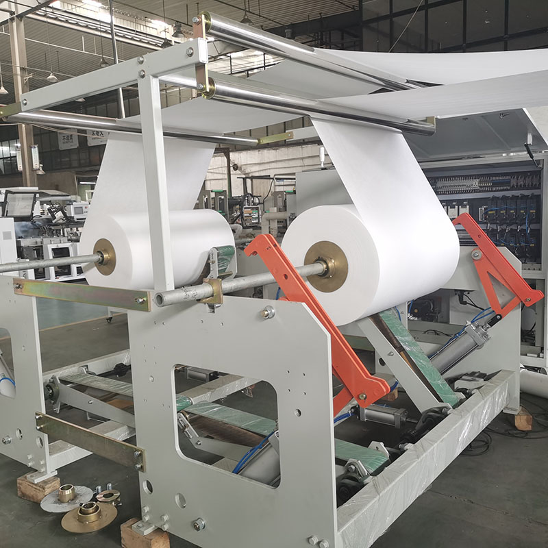 Service Commitment Tissue Paper Folding Machine for Printing and Embossing Napkins