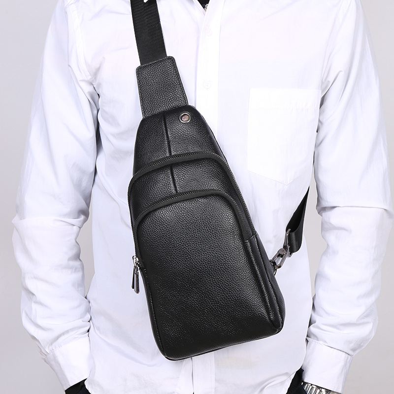 Acceptable OEM ODM Men's Chest Bag Genuine Leather with USB Charging and No Decoration