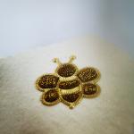 Stylish And Lovely Bee Embroidery Patch Electroplating For Clothing