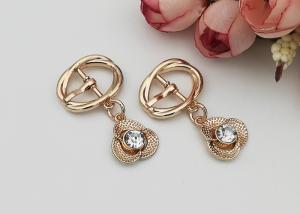 China LHZ1202 Gold Shoe Strap Metal Shoe Buckles With Flower , Abrasion Resistance wholesale