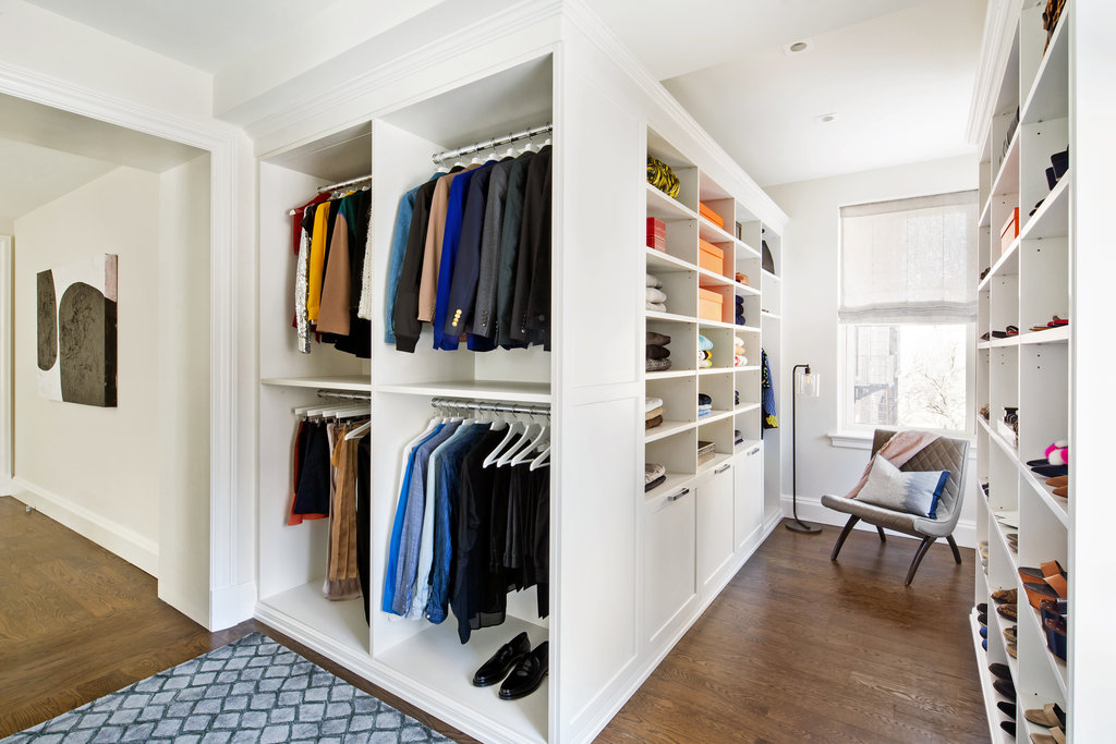 European Style Wooden Wardrobes Practical Custom Walk-in Wardrobe Closet for Your Home