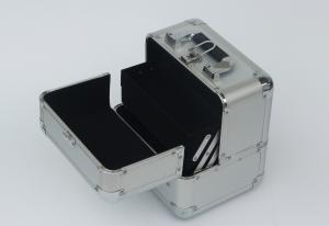 China Large Space Silver Aluminium Makeup Box , Durable Lockable Makeup Case wholesale