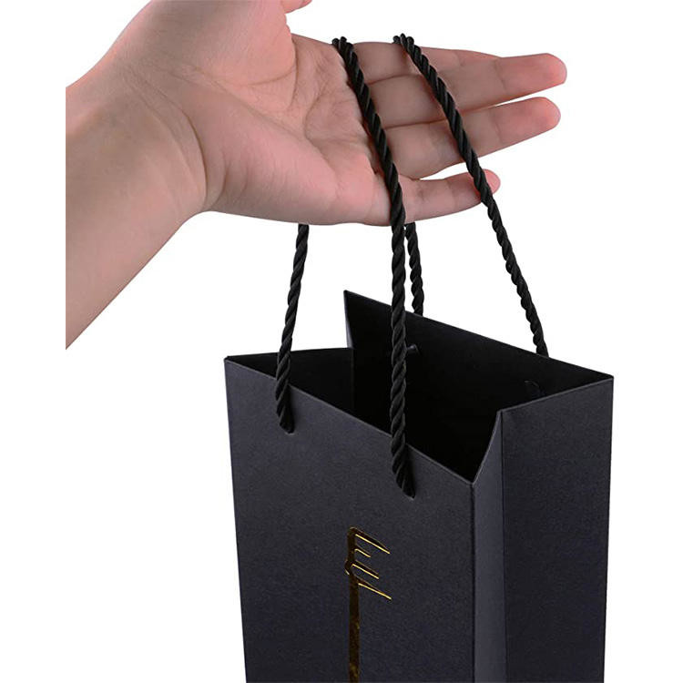 200gsm 350gsm Single Wine Paper Bags Black Paper Bottle Bags Hot Foil Stamping Logo