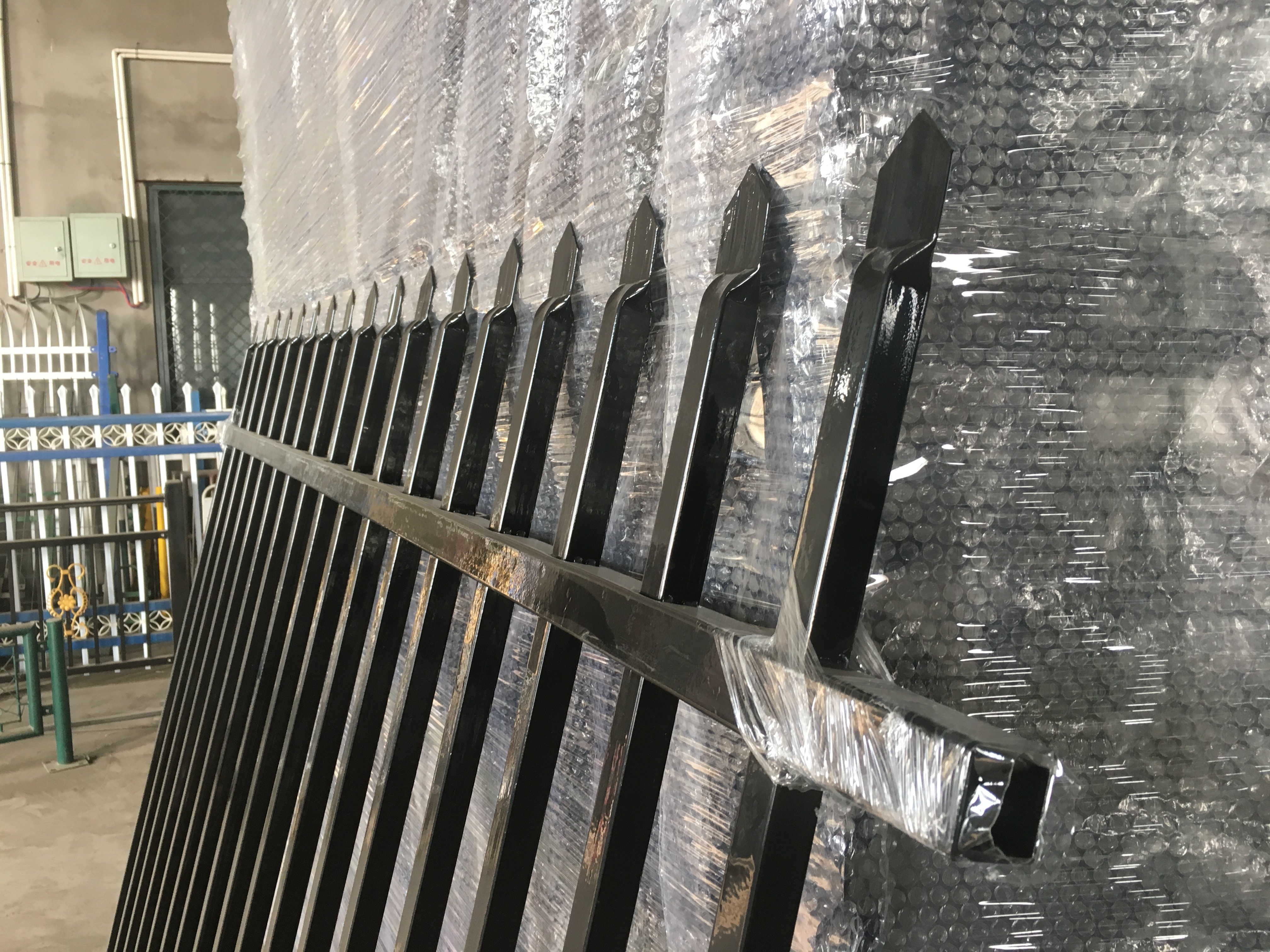 Crimped Pressed Spear diplomat Fencing 25mm picket Rail 40mm H1800mmxW2450mm