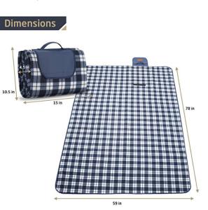 China Machine Washable Polar Fleece Packable Picnic Blanket 78*59 Inches wholesale