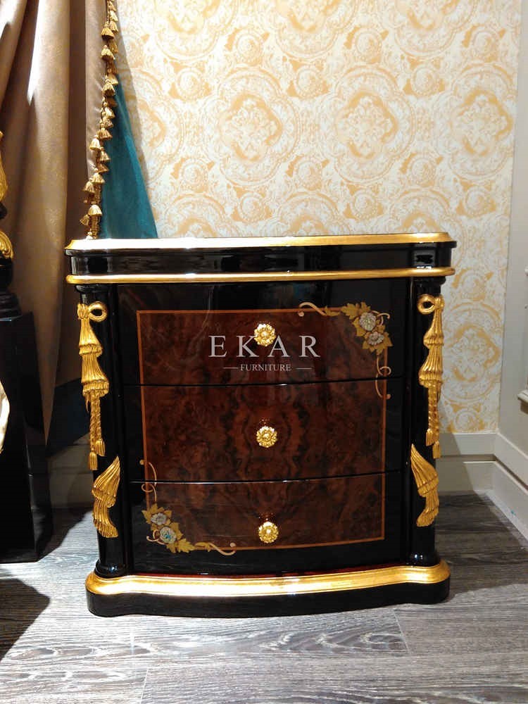 Minimalist Design Side Table French Bedside Stande Table With Curved Legs TB-023