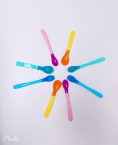 China EN 14350 Soft Bite Color Change TPE Baby Food Spoon wholesale