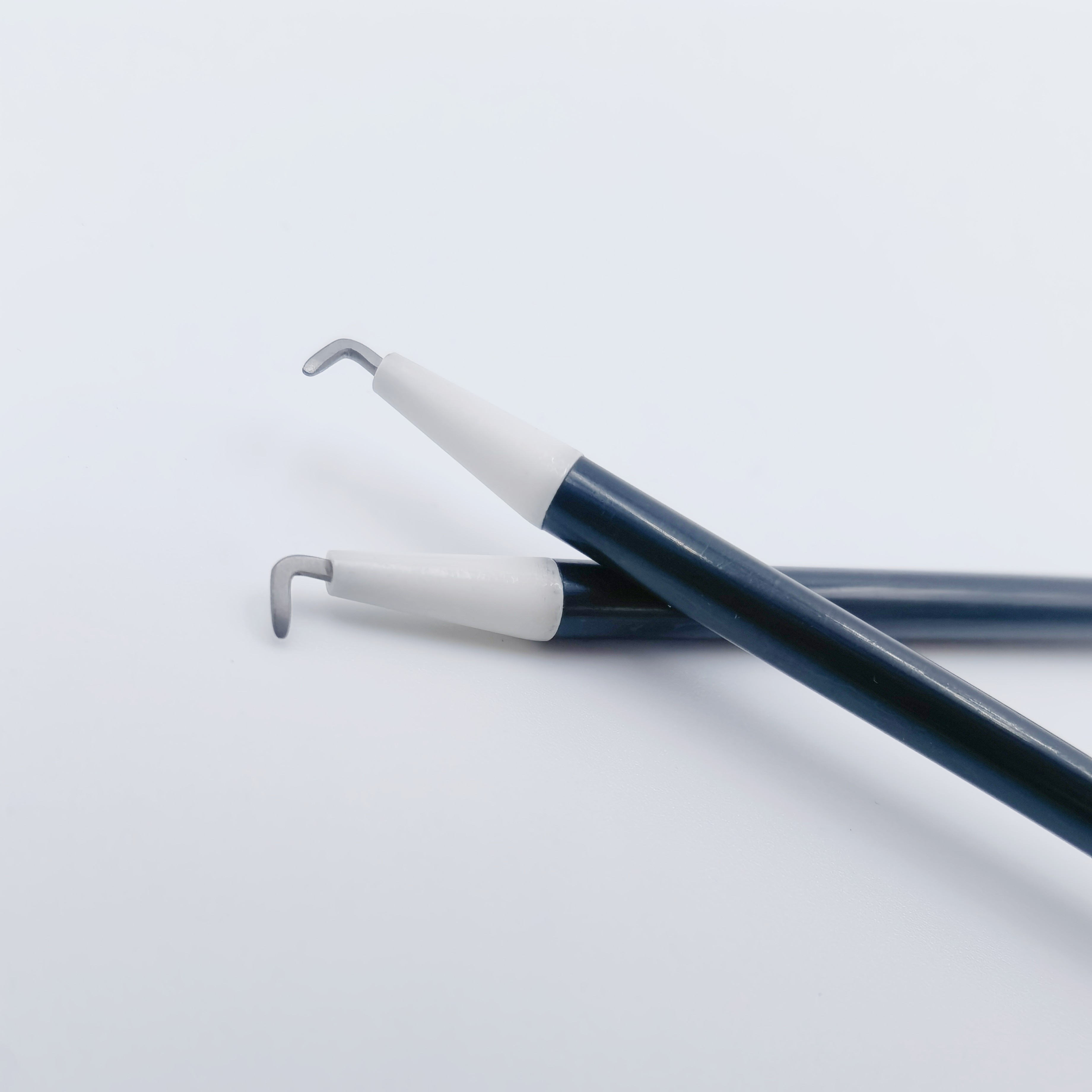 5mm Ceramics Head L Hook Monopolar Electrode for Safe and Accurate Laparoscopic Surgery