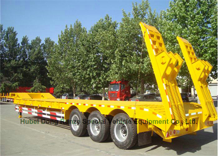 Heavy Duty 80t Lowboy Truck Trailer Low Bed Trailer with Ladder 3 Axles 60ton
