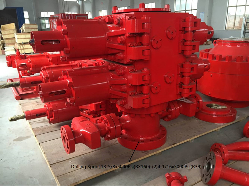 BOP Hydraulic Operated Double Ram Blowout Preventer 2FZ35-35 Studded Top And Bottom