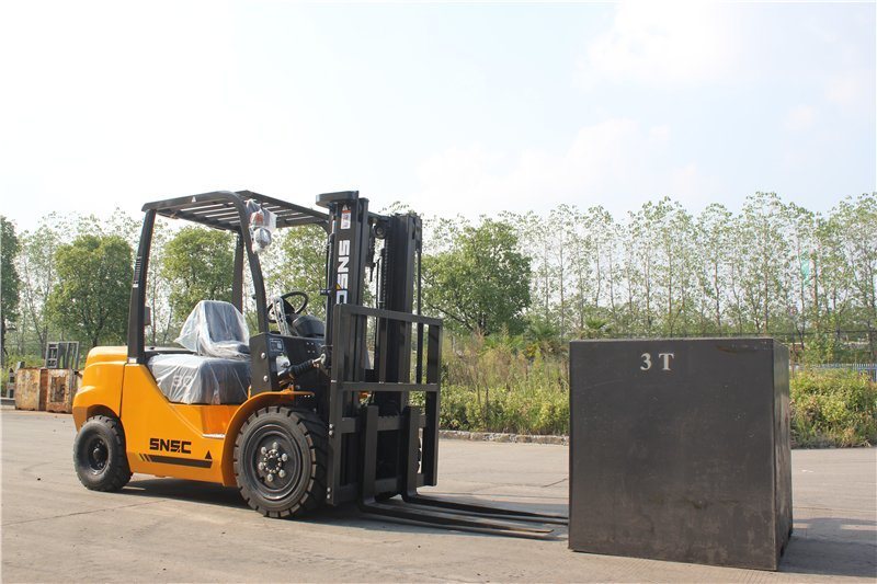 3000kg Counter Balance Diesel Forklift Truck for Sale