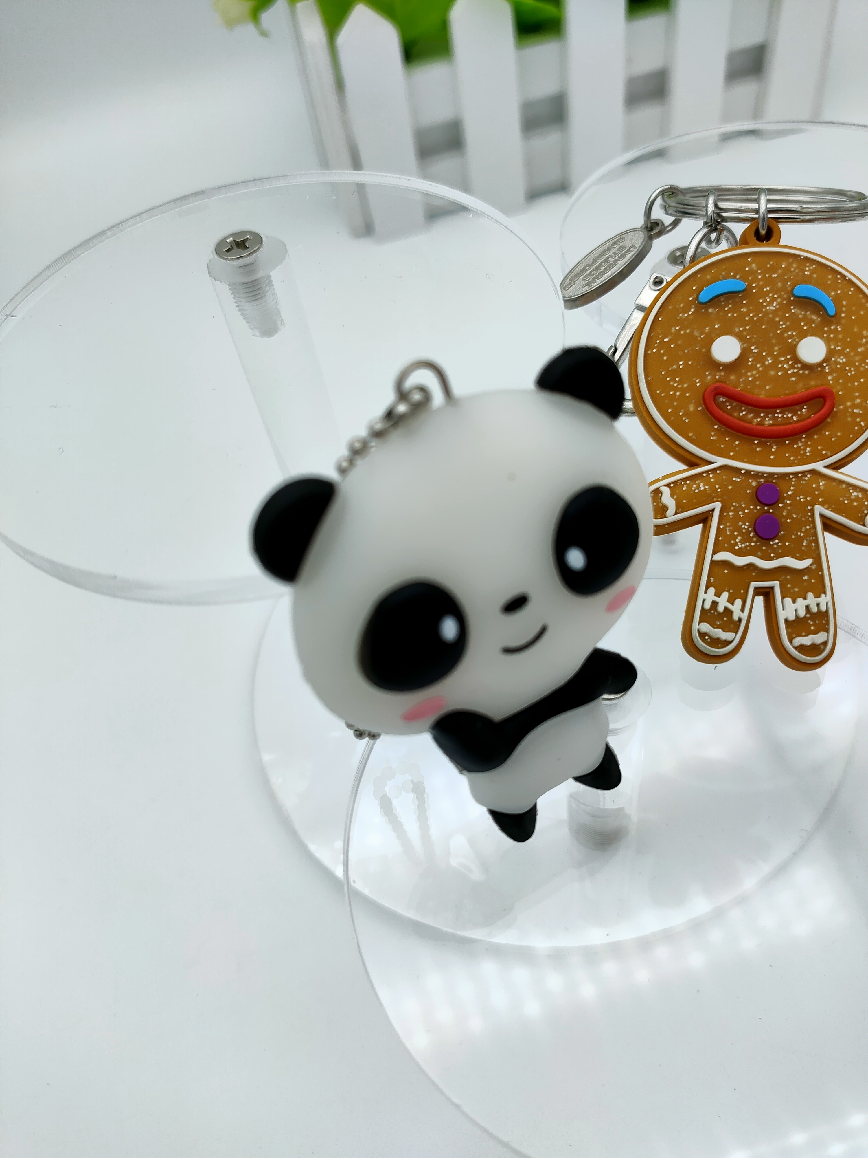 3D Soft Rubber Pvc Keychain , ODM Cartoon Character Keychains