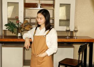 China Multi Styles Kitchen Cooking Barista Apron Suit For Bartender , Hairdresser , Chef Waiter wholesale