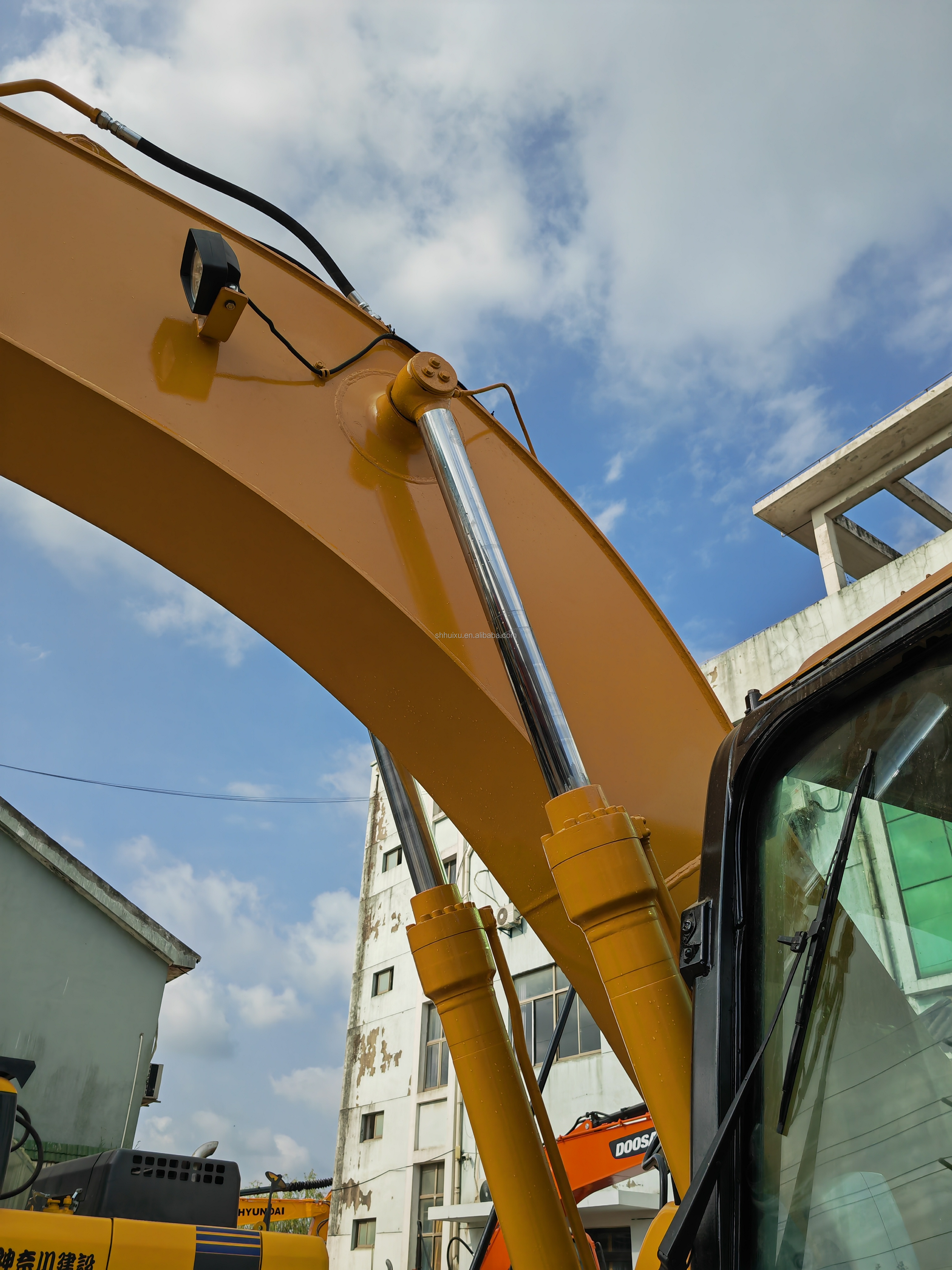 Factory directly sale used excavator machine Caterpillar CAT320 320D / used 20T crawler excavator building machineries